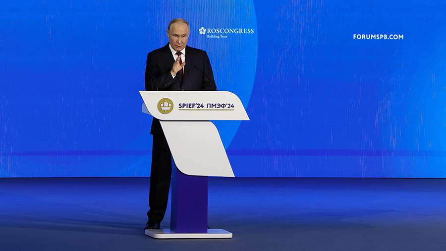 Путин предложил вернуть индексацию пенсий работающим пенсионерам с 2025 ...